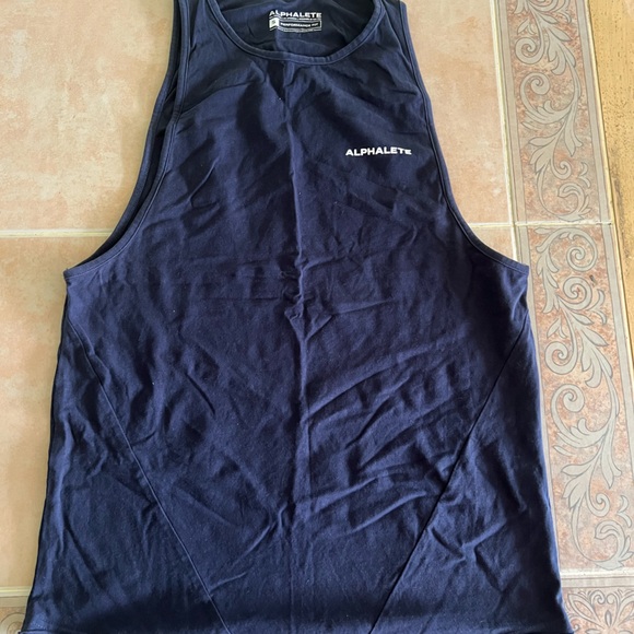 Alphalete Drop Performance Tank - Picture 1 of 3